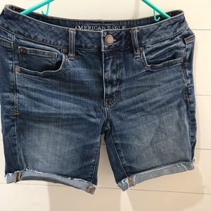 American eagle Bermuda shorts size:4